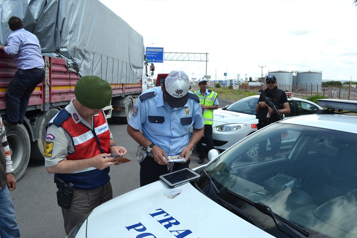 Aksaray\'da "Türkiye Trafik Güvenliği Uygulaması"