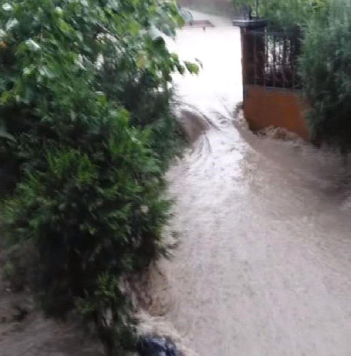 Ankara\'da Sağanak Yağış Etkili Oldu