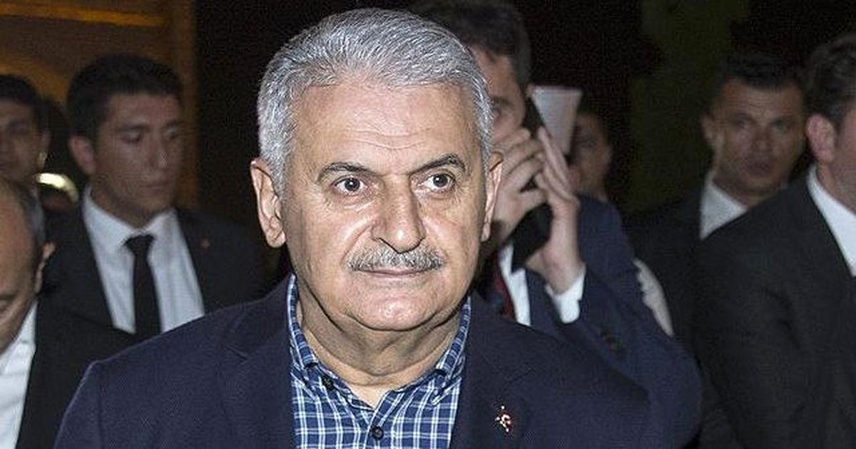 Başbakan Yıldırım İlk Teravih Namazını Hacı Bayram\'da Kıldı