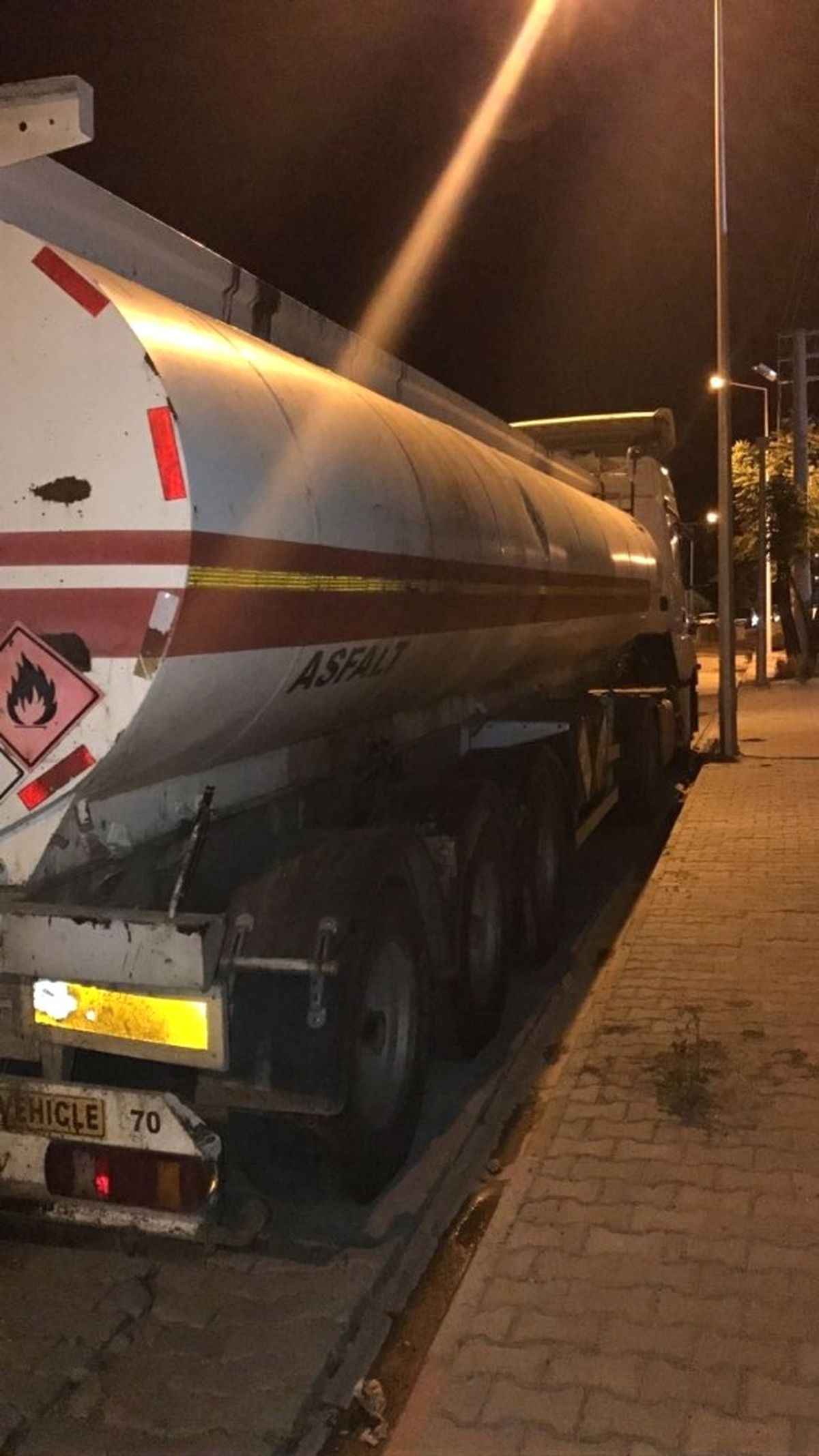 Batman\'da 26 Bin 700 Litre Ham Petrol Ele Geçirildi