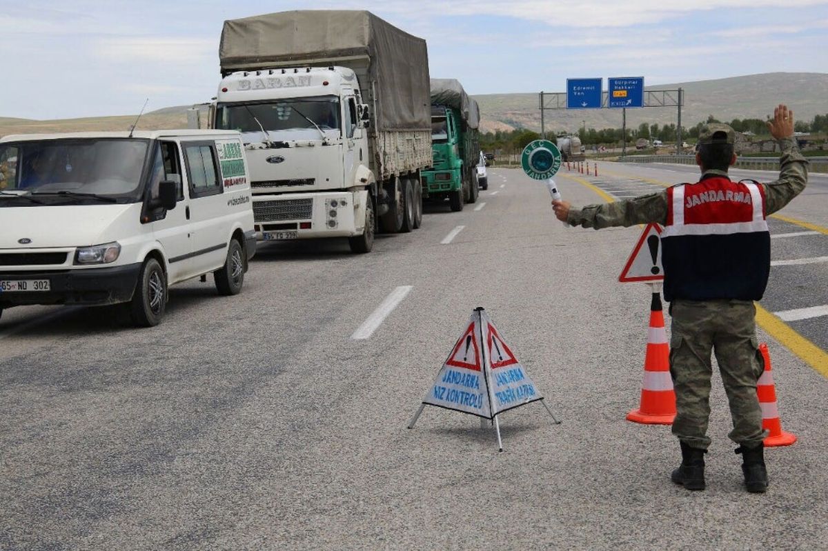 Emniyet ve Jandarmadan Ilk: 4 Bin Personel Katıldı