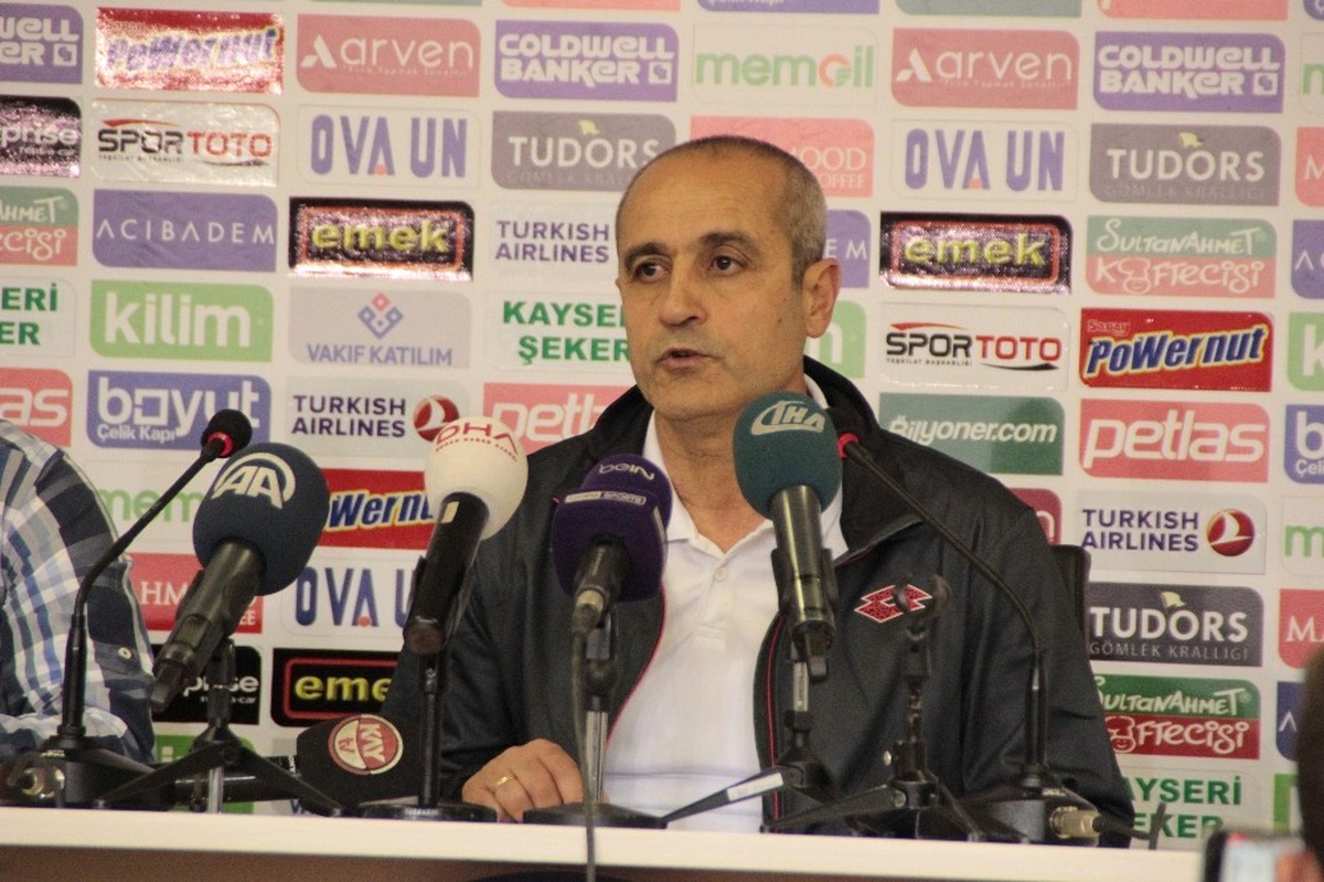 Eyüp Arın: "Hakem Çok Net Golümüzü Vermedi"