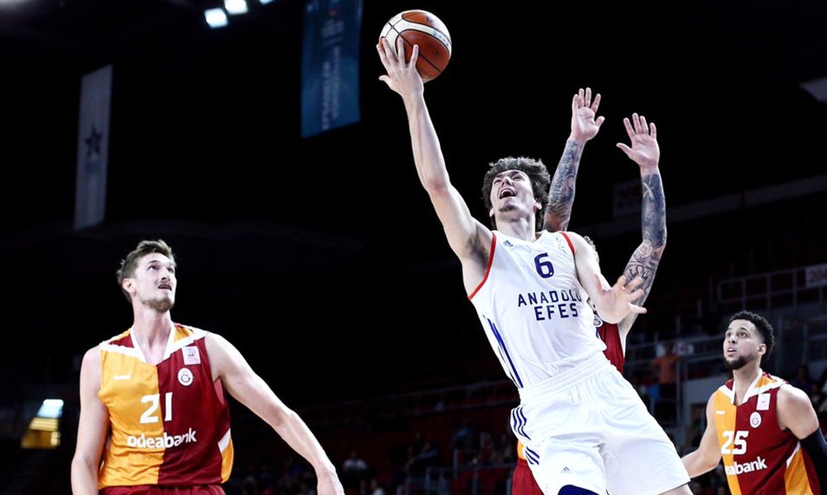 Galatasaray\'ı Yenen Anadolu Efes Yarı Finalde