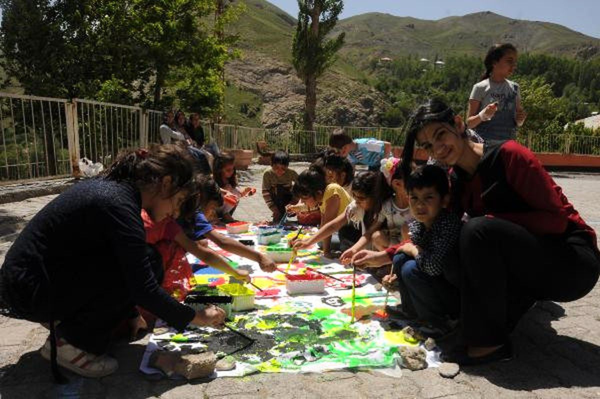 Hakkari\'de \'Çocuk Şenliği\' Düzenlendi
