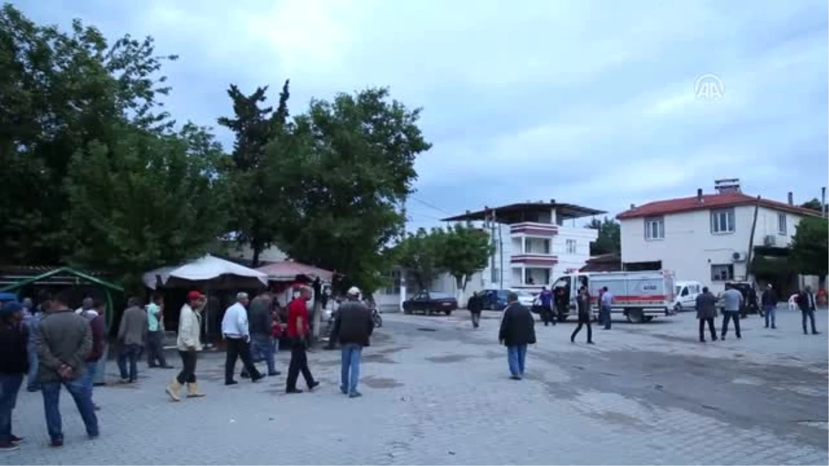 Iftara 1,5 Saat Kala Deprem Olunca Oruçlarını Sokakta Açtılar
