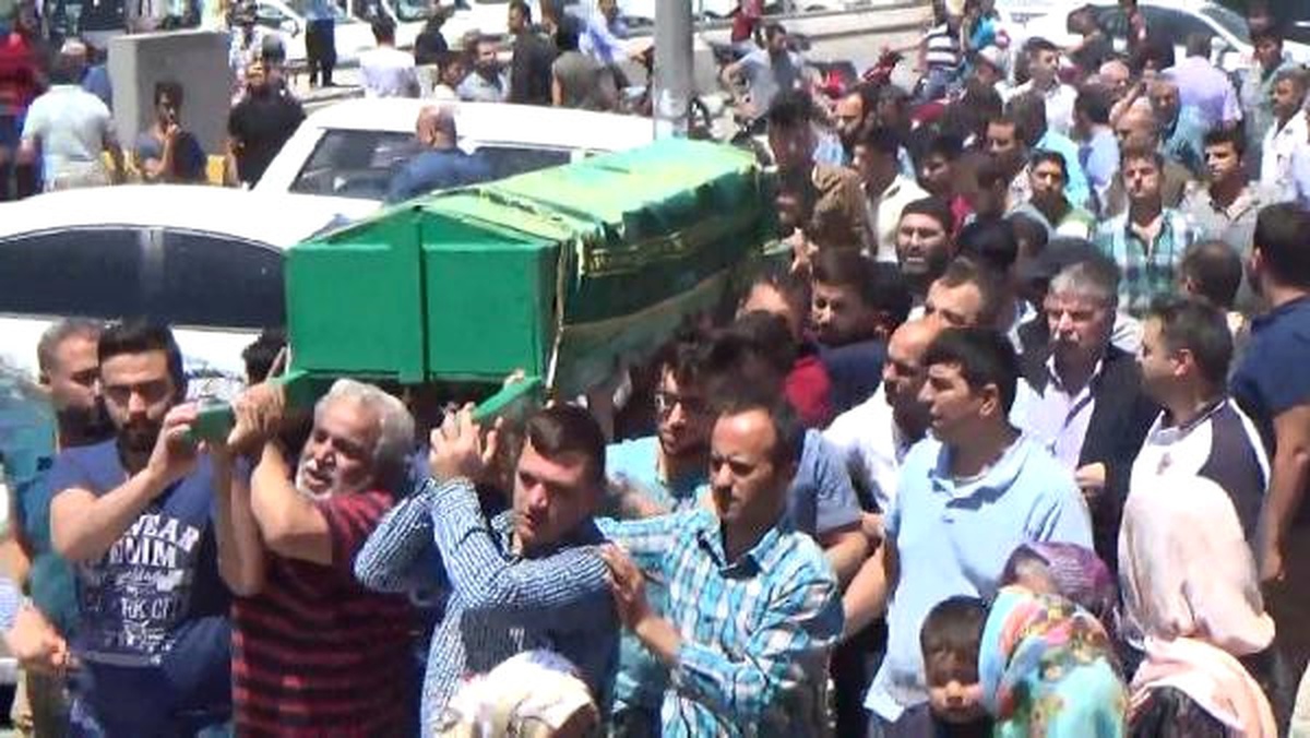 İpe Takılıp Başı Kopan Motosikletli Toprağa Verildi