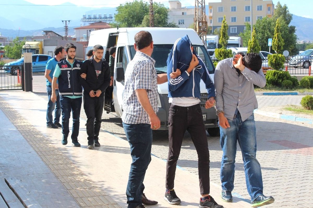 Kırıkhan\'da Hırsızlık Şebekesi Çökertildi