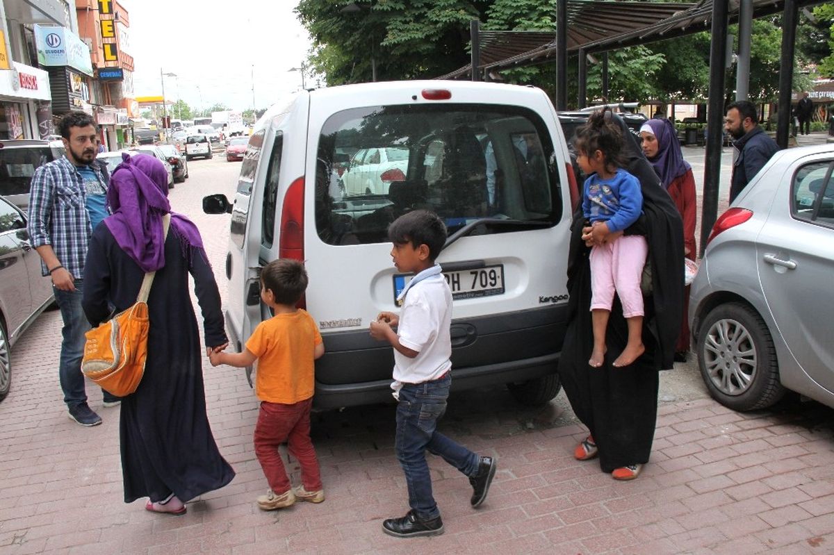 Kocaeli\'de Dilencilere Yönelik "Huzurlu Sokaklar" Operasyonu