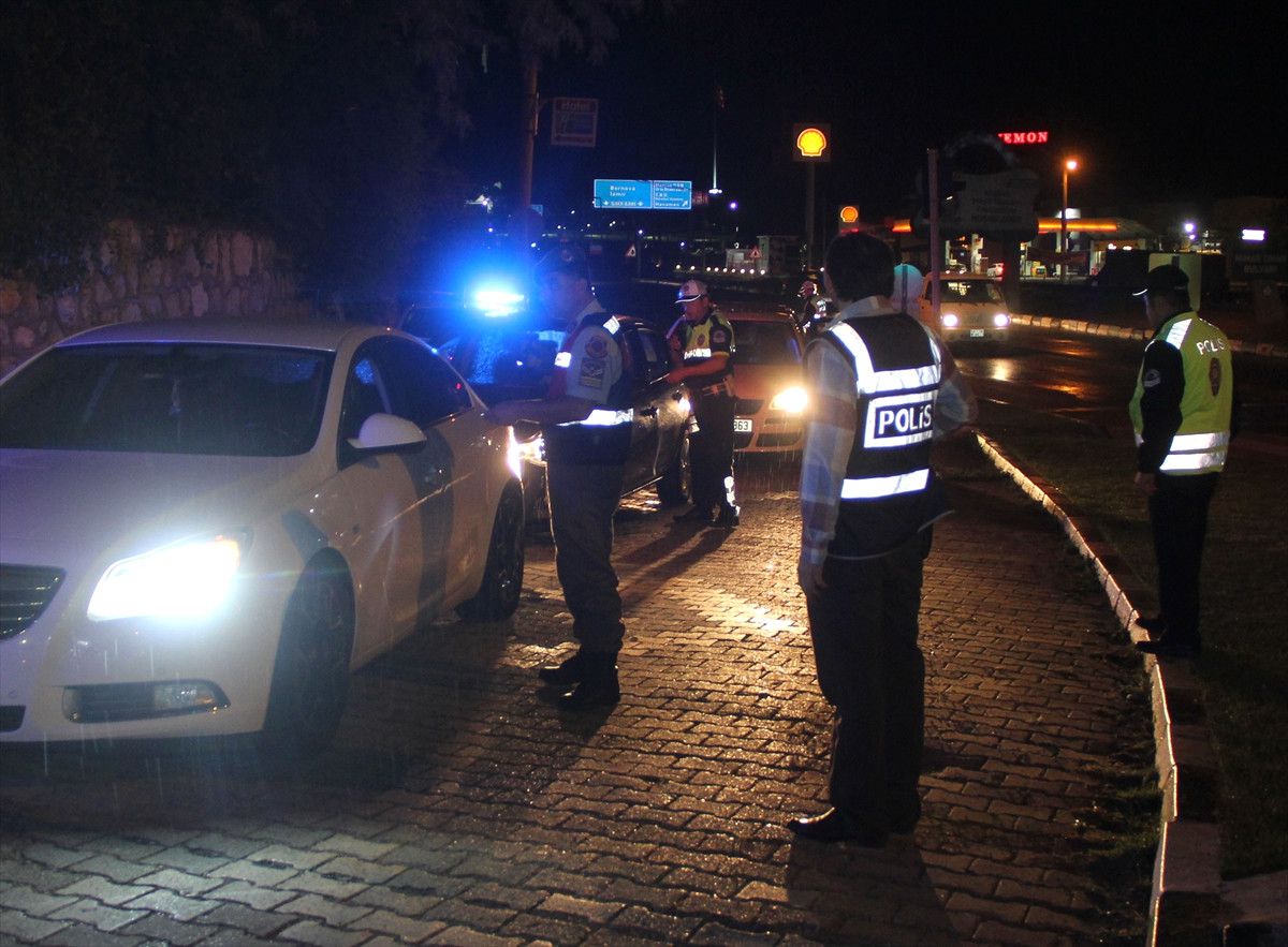 Manisa\'da "Güvenli Trafik Denetimi" Uygulaması