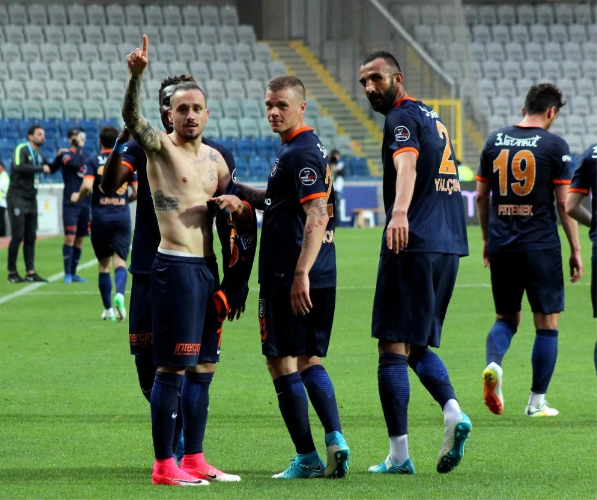 Medipol Başakşehir: 2 - Adanaspor: 1