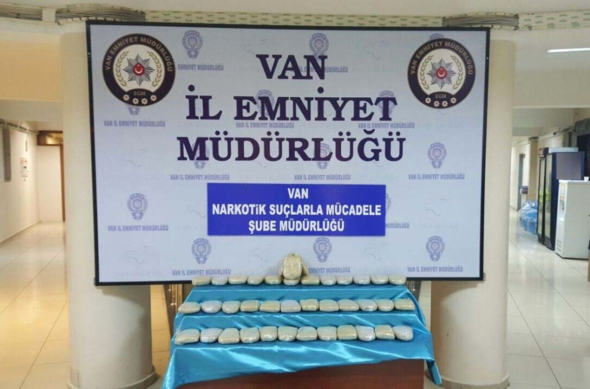 Minibüste 20 Kilo Eroin Ele Geçirildi
