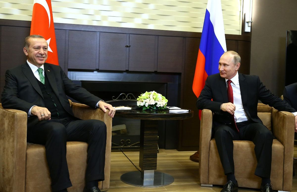 Putin ile Erdoğan Telefonda Görüştü