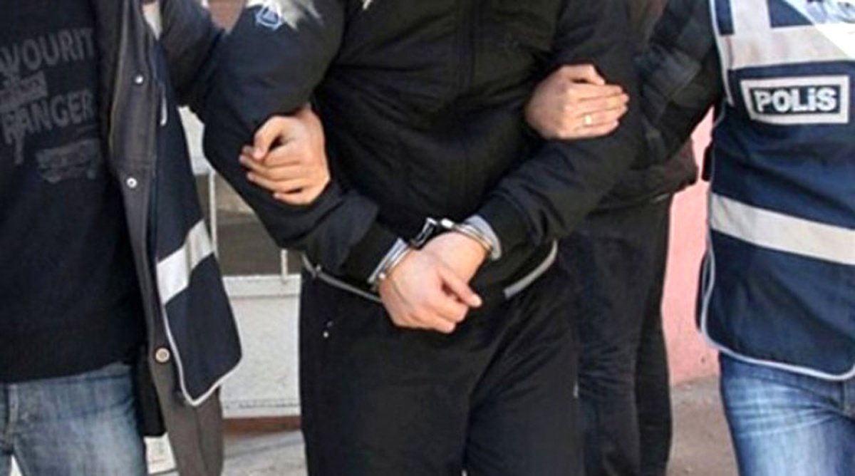 Ramazan Ayının Gelişini Kutlamak İçin Havaya Ateş Açan 3 Kişi Yakalandı