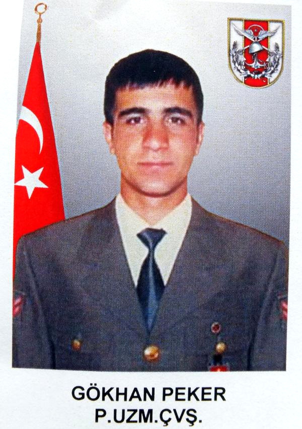 Şehidin Asker Kıyafetli Eşi Sema: Ben Sana Hiç Sarılamadım