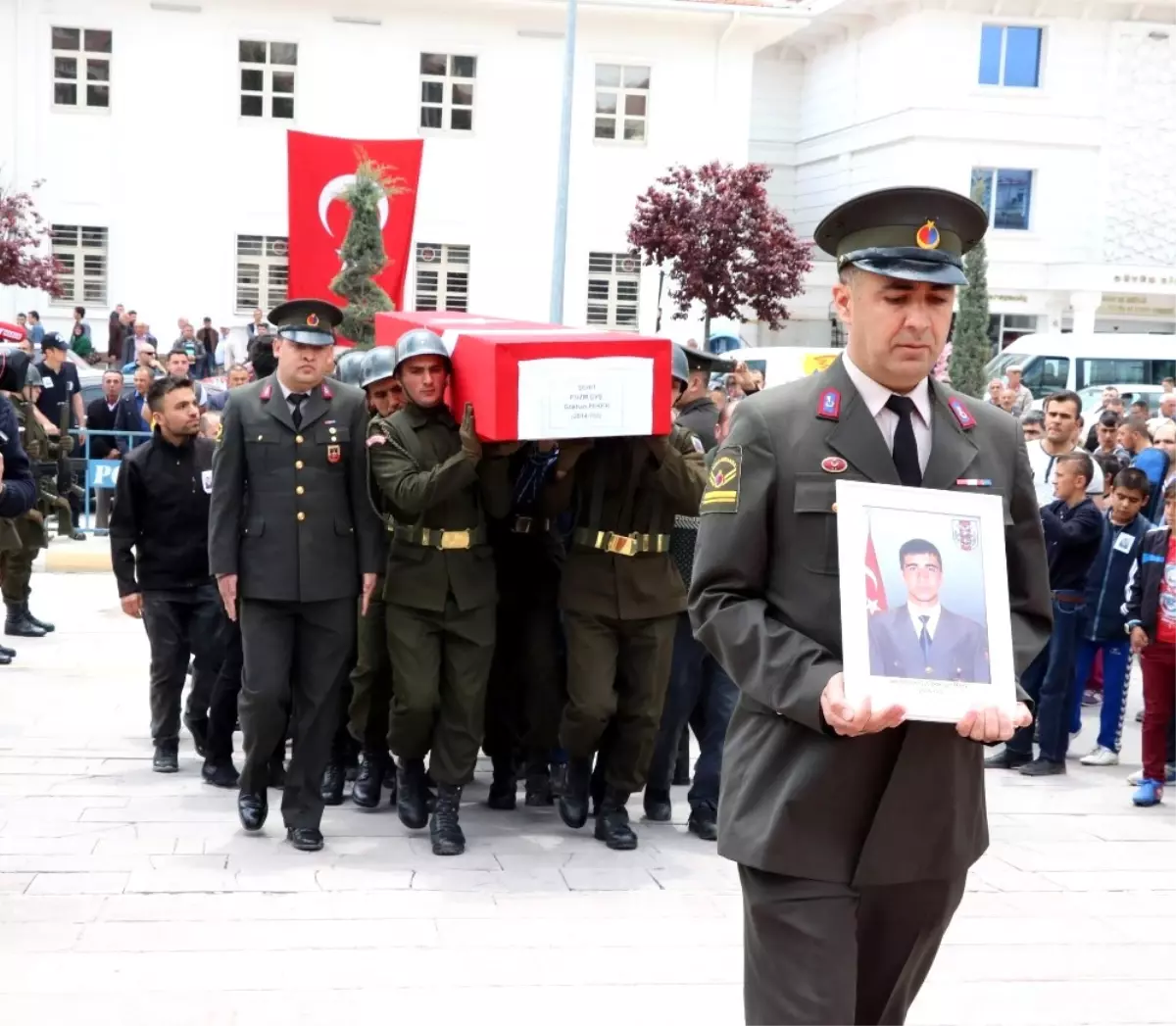 Şehit Gökhan Peker Son Yolculuğuna Uğurlandı