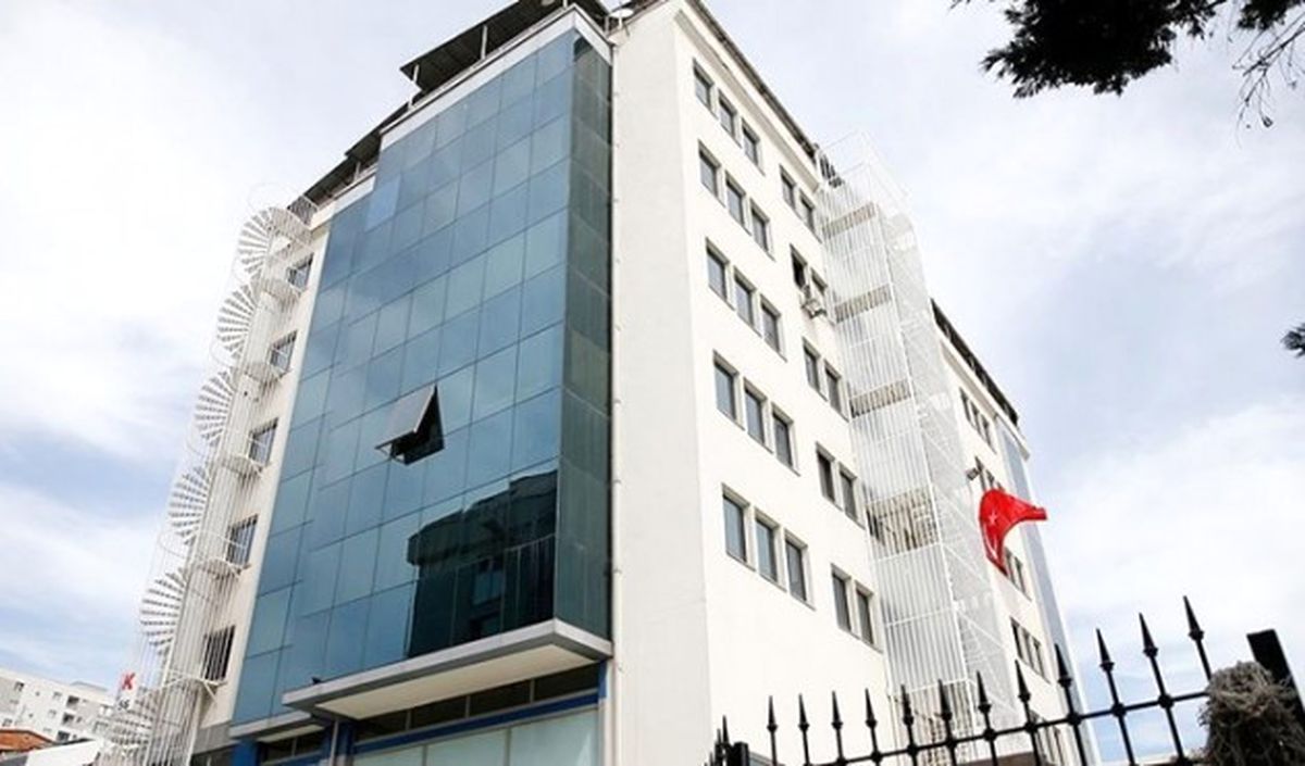 Sözcü Gazetesi Sahibi Akbay\'a Yakalama Kararı