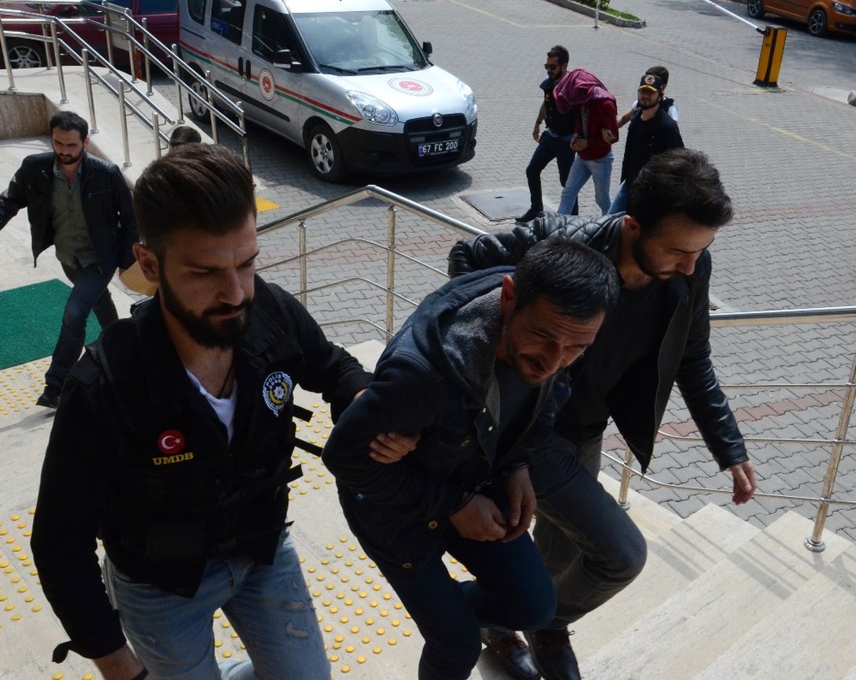 Zonguldak\'ta Uyuşturucu Operasyonu; 2 Gözaltı