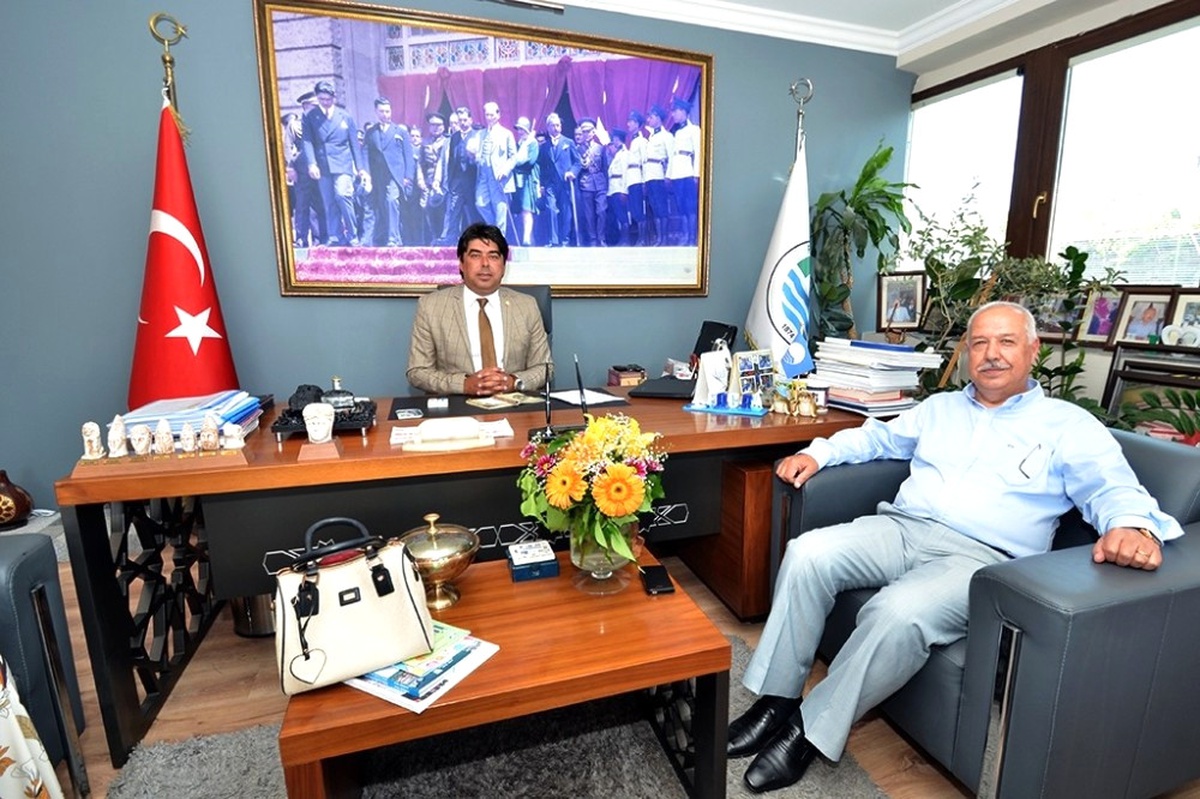 Zonguldaklı Dostlar Foça\'yı Ziyaret Etti