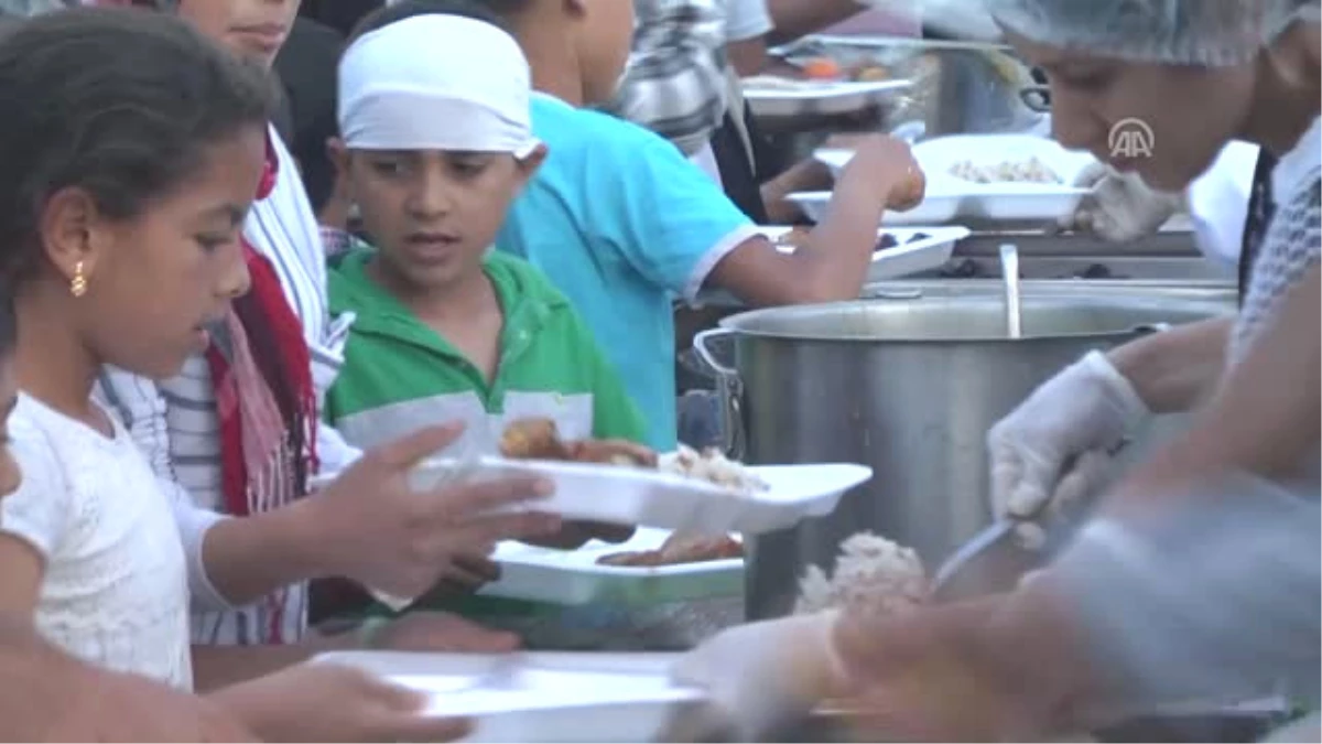 Barınma Merkezinde Ilk Iftar