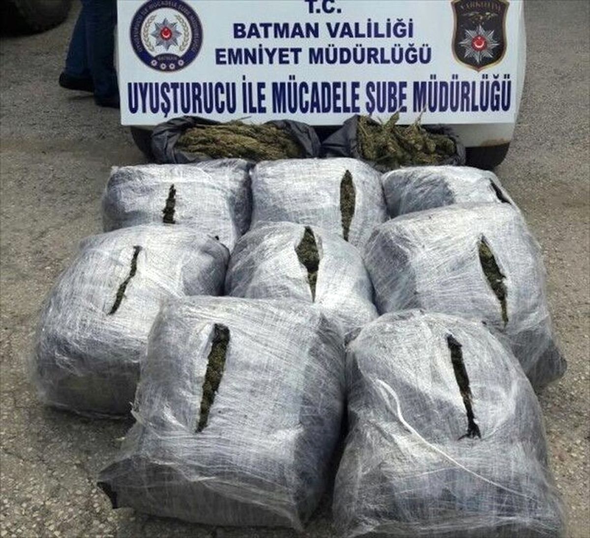 Batman\'da 96 Kilogram Esrar Ele Geçirildi