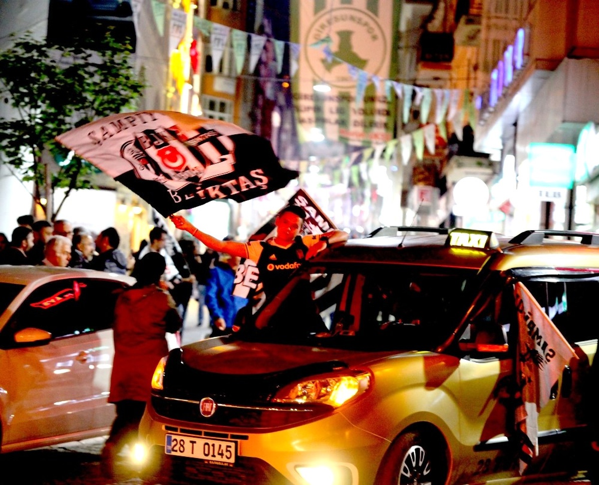 Beşiktaş\'ın Şampiyonluğu Giresun\'da Coşkuyla Kutlandı.