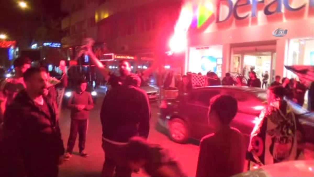 Beşiktaşlılar Kars\'ta Sokaklara Döküldü