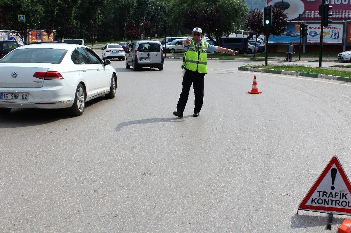 Bursa Polisinden \'Huzurlu Sokaklar\' Uygulaması