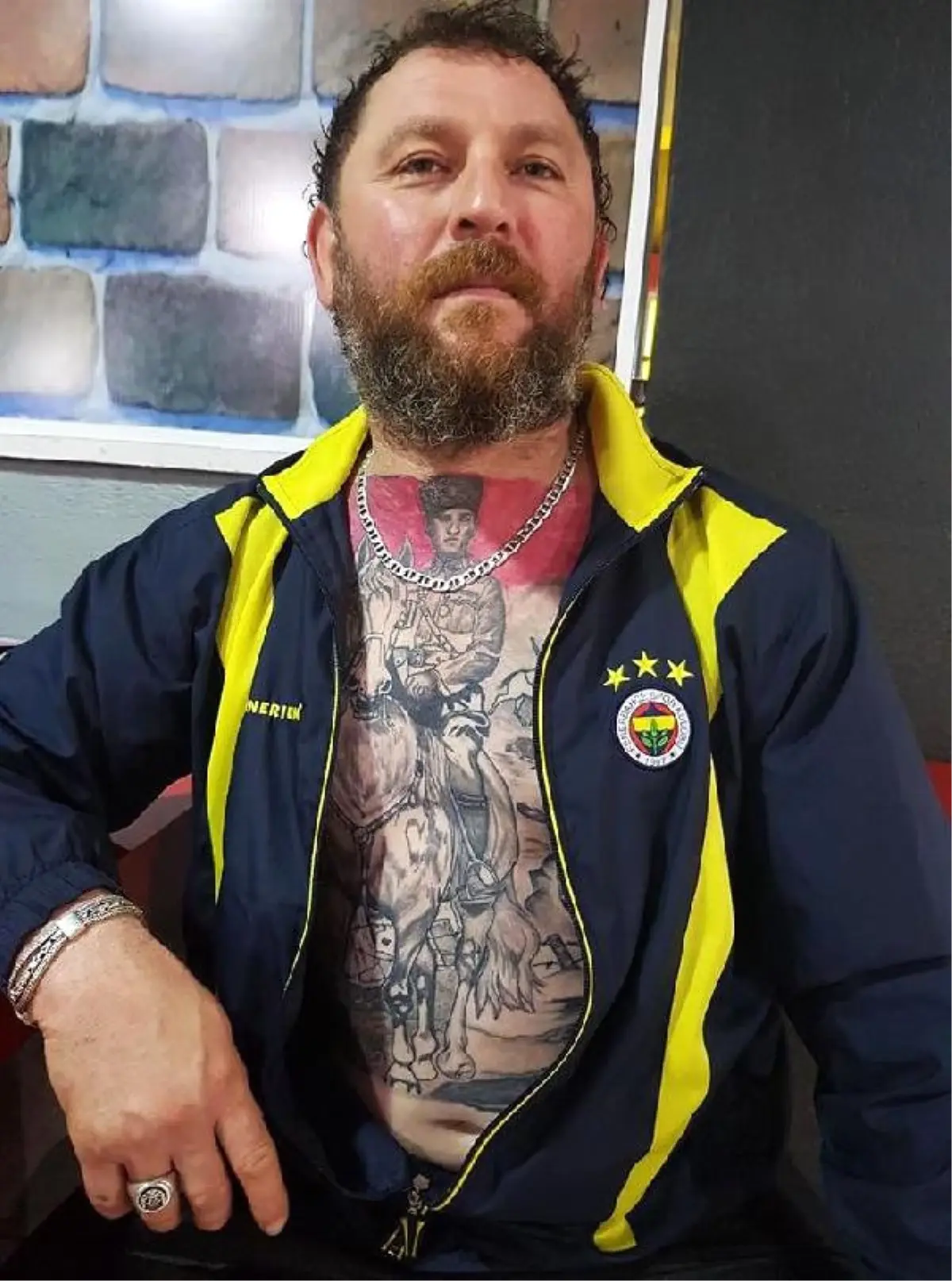 Çanakkale Destanı\'nı Vücuduna Dövme Olarak İşletti