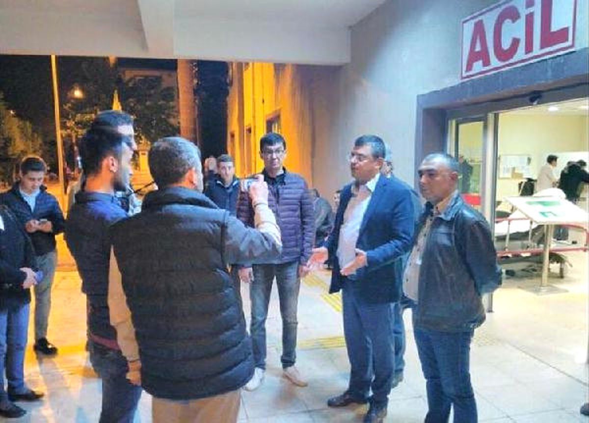 CHP\'li Özel, Kırkağaç\'ta Askerlerin Rahatsızlanmasını TBMM\'ye Taşıyacak