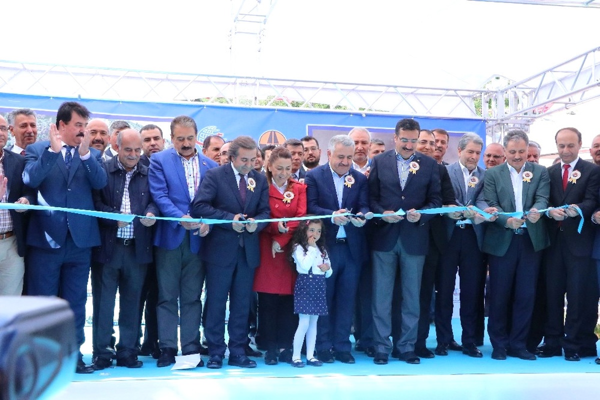 Dha Yurt;doğu Anadolu\'yu Akdeniz Bölgesi\'ne Bağlayan Erkenek Tüneli Açıldı