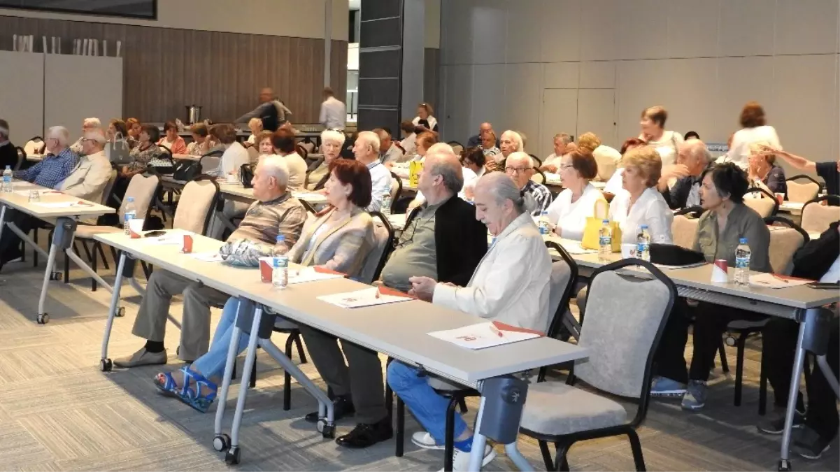 Doktorlar, Mezuniyetlerinin 50. Yılında Çeşme\'de Buluştu