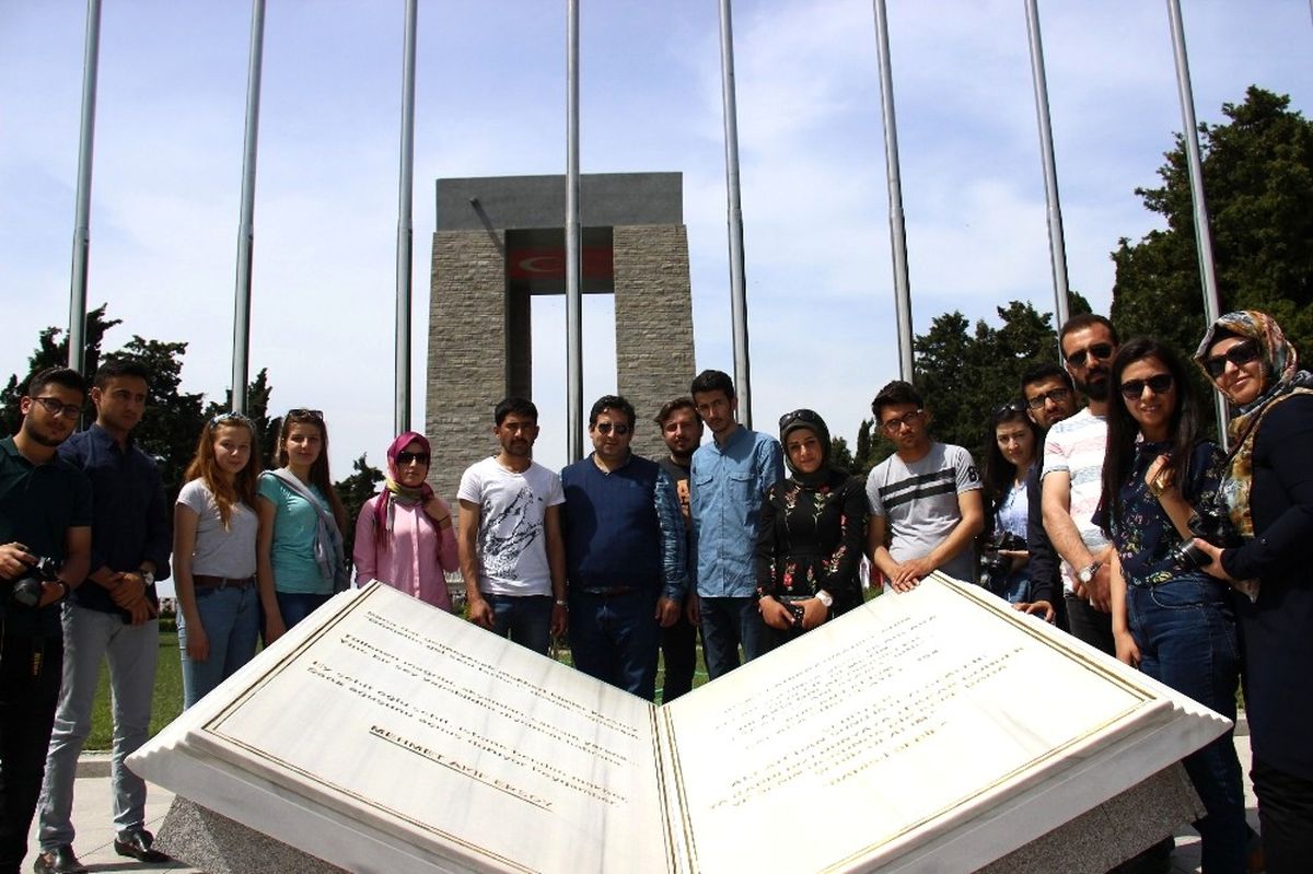 Erü\'lü Yabancı Öğrenciler Çanakkale\'ye Hayran Kaldı