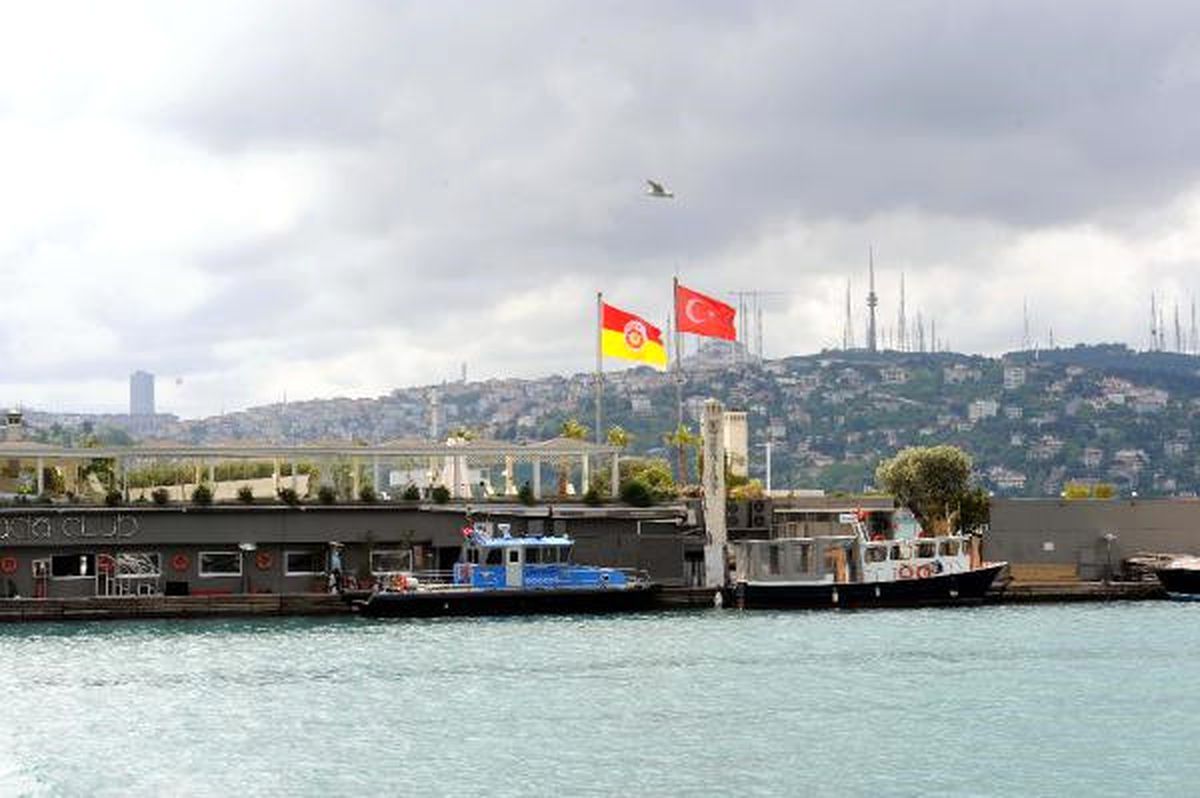Galatasaray Adası\'nda Yıkım