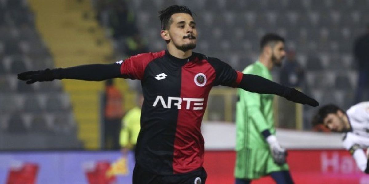 Galatasaray\'dan Serdar Gürler Atağı!