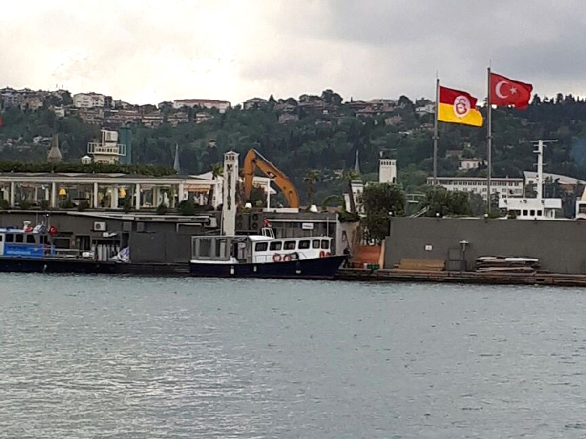 Ibb\'den "Galatasaray Adası" Açıklaması