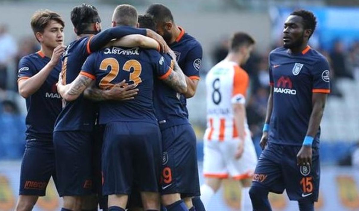 Medipol Başakşehir Son Dakika Golüyle Kazandı