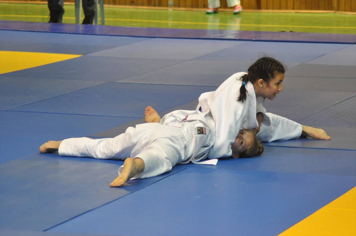 Okul Sporları Küçükler Judo Türkiye Birinciliği