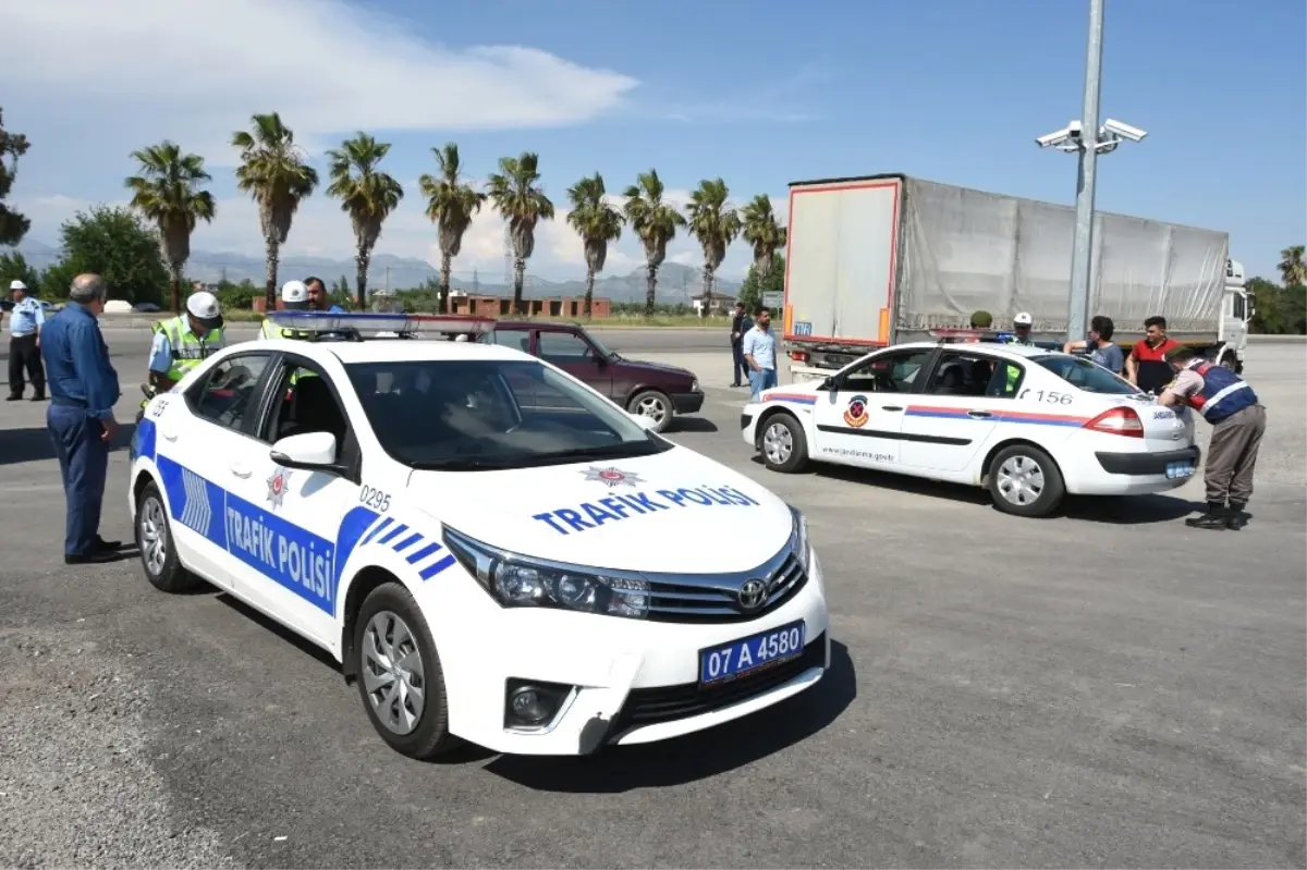 Antalya\'da "Türkiye Güvenli Trafik Denetimi" Uygulaması