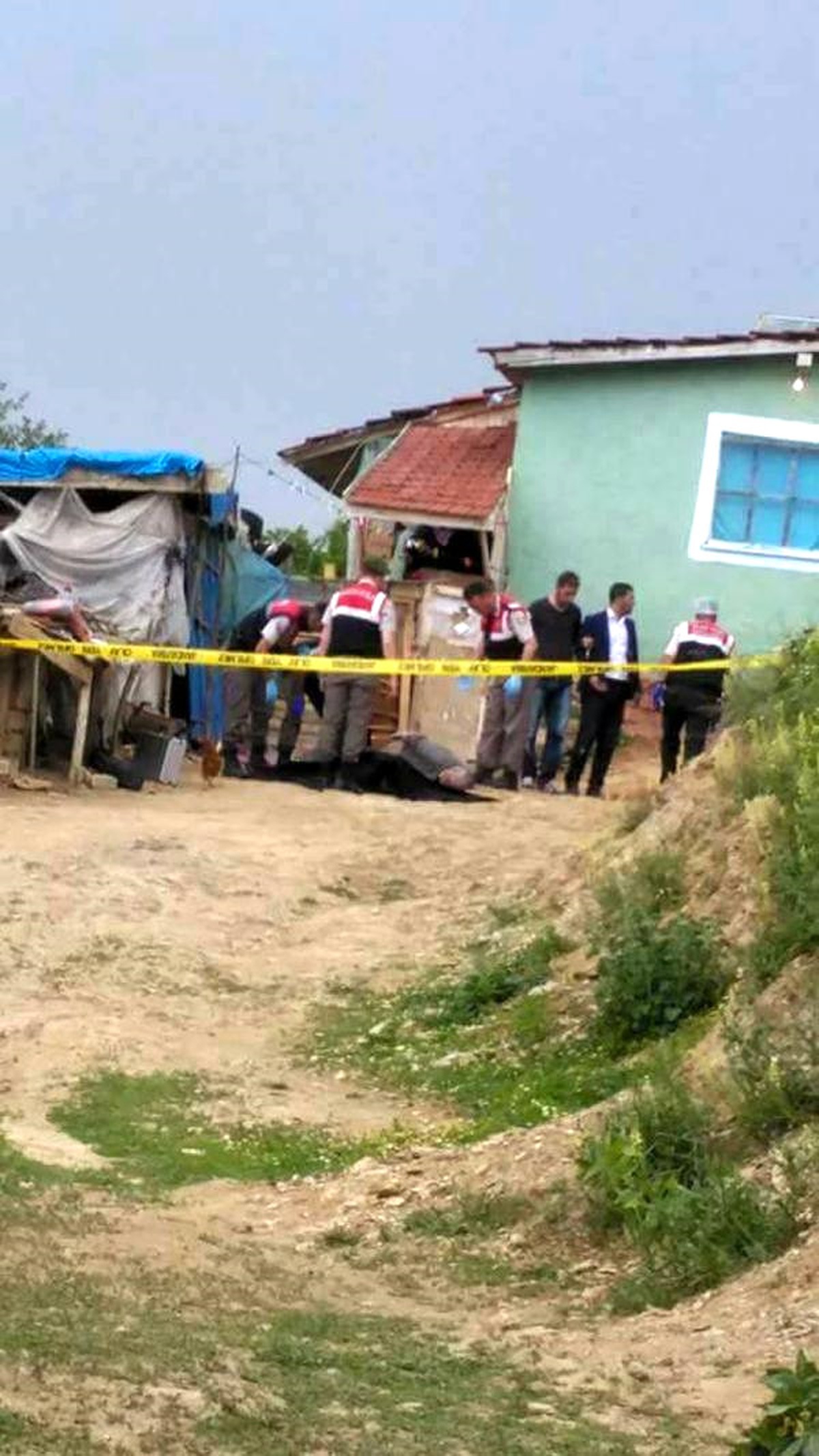 Ayrı Yaşadığı Eşi ve Kayınpederini Öldürdü