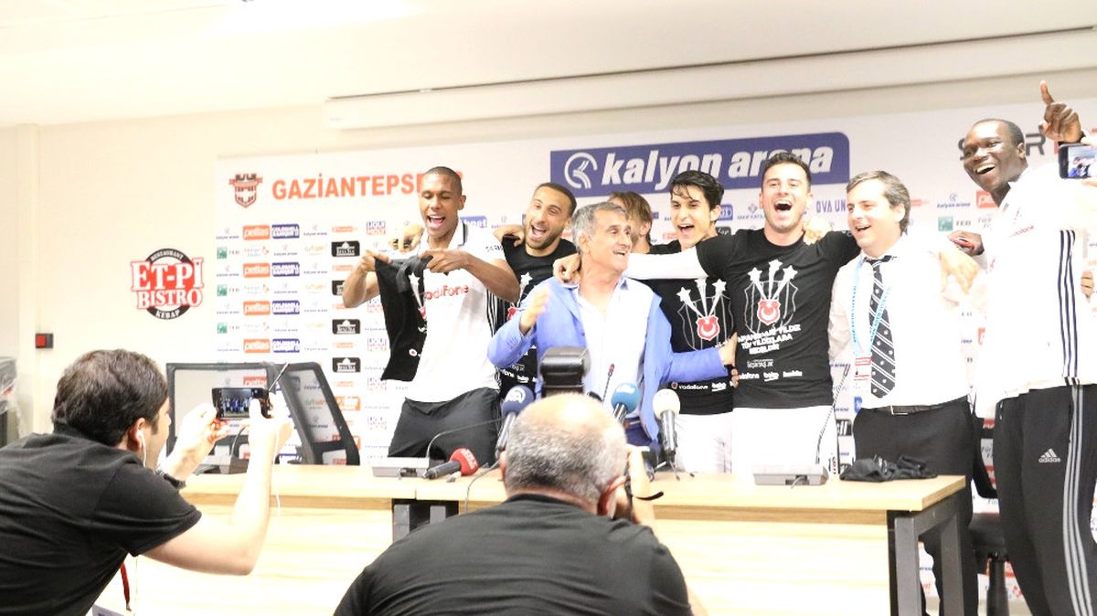 Beşiktaşlı Oyunculardan Şenol Güneş\'e Sürpriz