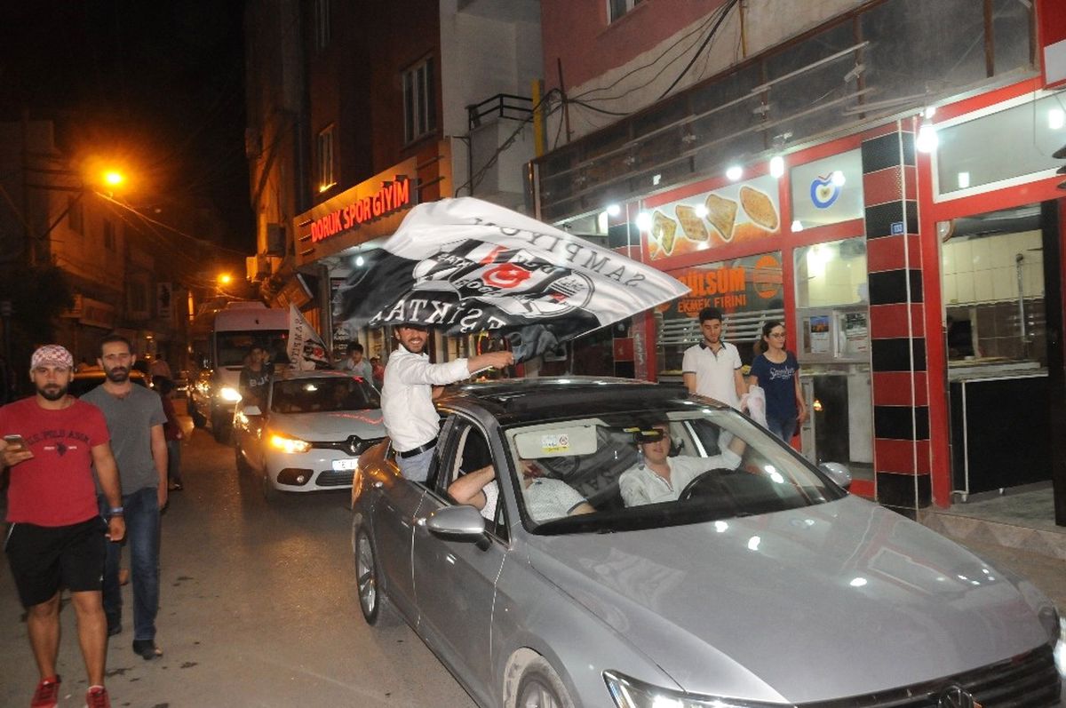 Cizre\'de Beşiktaş\'ın Şampiyonluk Sevinci