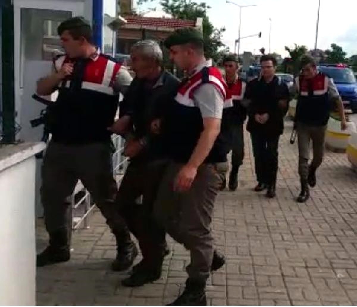 Güncelleme - Fetö Şüphelileri Sınırı Geçemeden Yakalandı