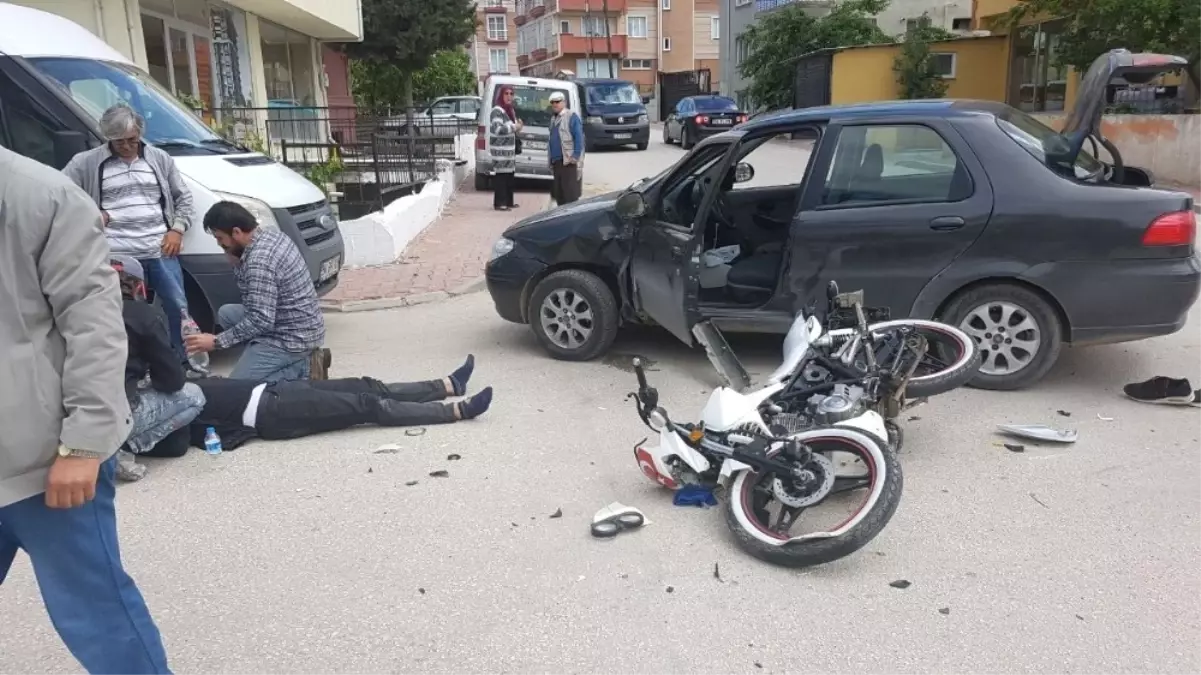 Kamyonet ile Motosiklet Çarpıştı, 1 Yaralı