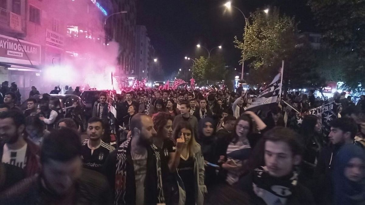 Kütahya\'da Beşiktaş Coşkusu