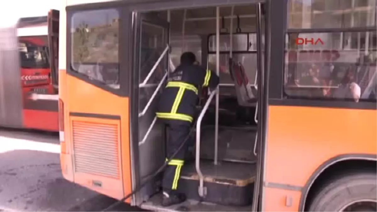 Malatya Belediye Otobüsünde Korkutan Yangın: 5 Yaralı