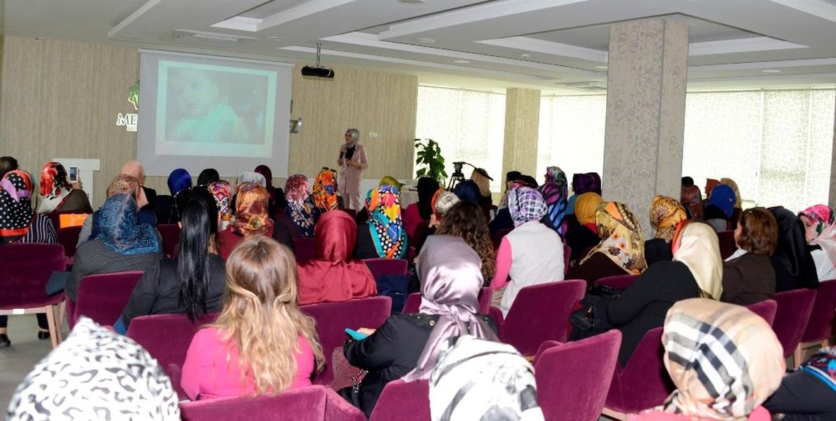 Meram Kadın Meclisinden Sağlıklı Beslenme Semineri
