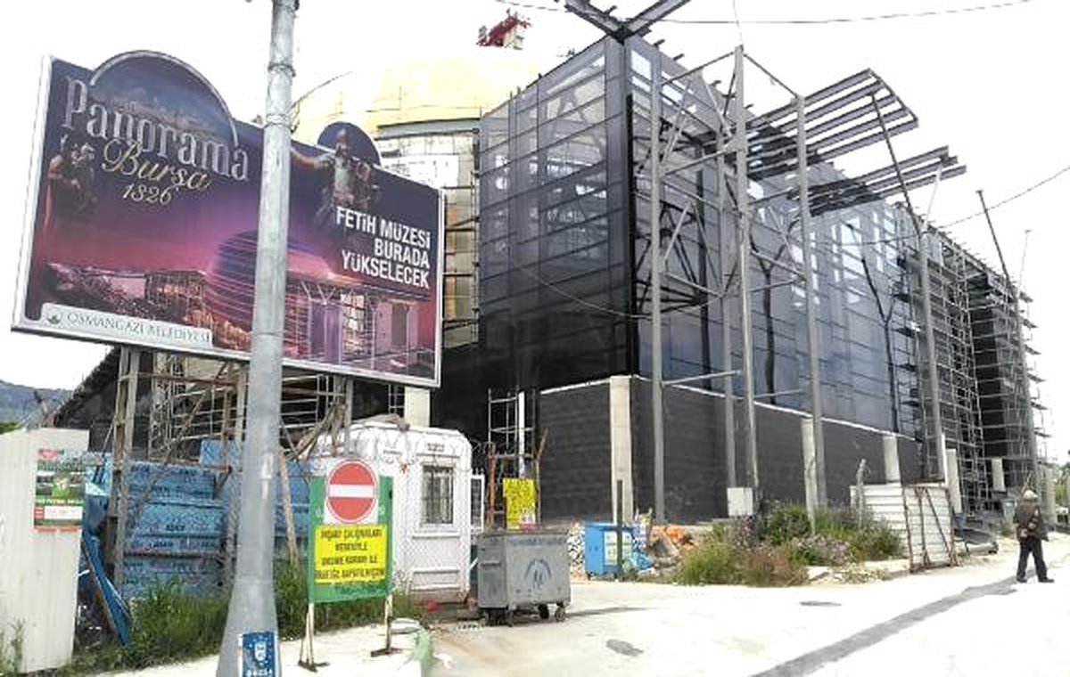 Müze İnşaatında 30 Yükseklikten Düşen İşçi Öldü