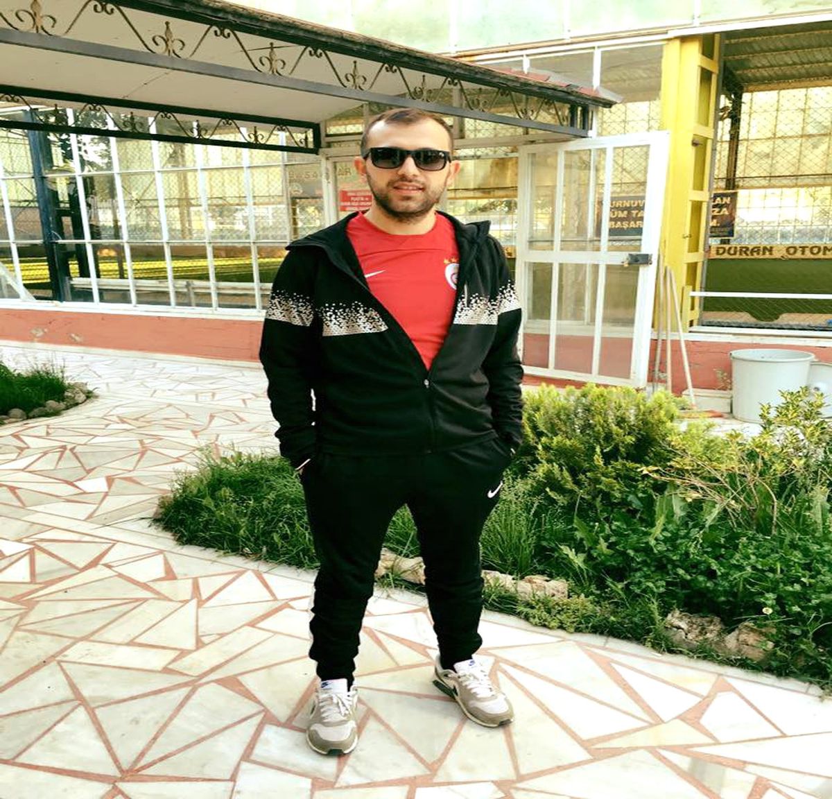 Öğrencisini Projeksiyon Cihazıyla Dövdü