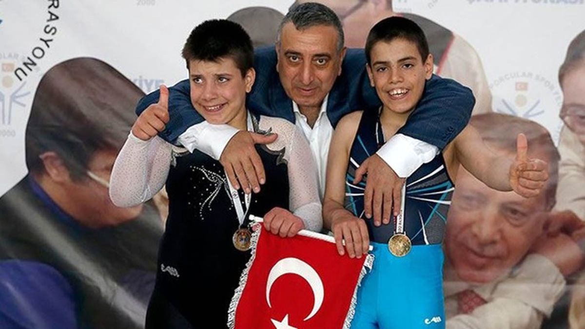 Otizmli Bingül Kardeşler, İzmir\'den Birincilikle Döndü