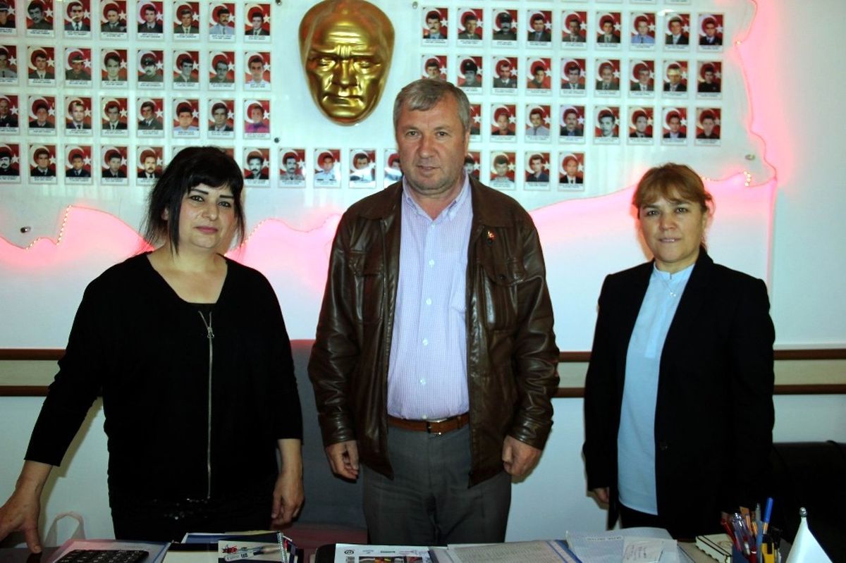 Tiyatrodan Elde Edilen Gelir Emşav\'a Bağışlandı